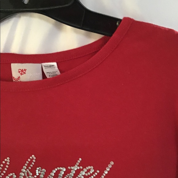 Red pullover - Picture 2 of 5